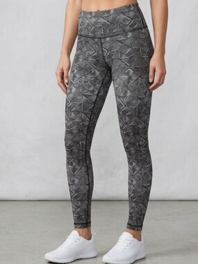 Lululemon High-Rise 28" Leggings - Geometric Dot Pattern - Size 4